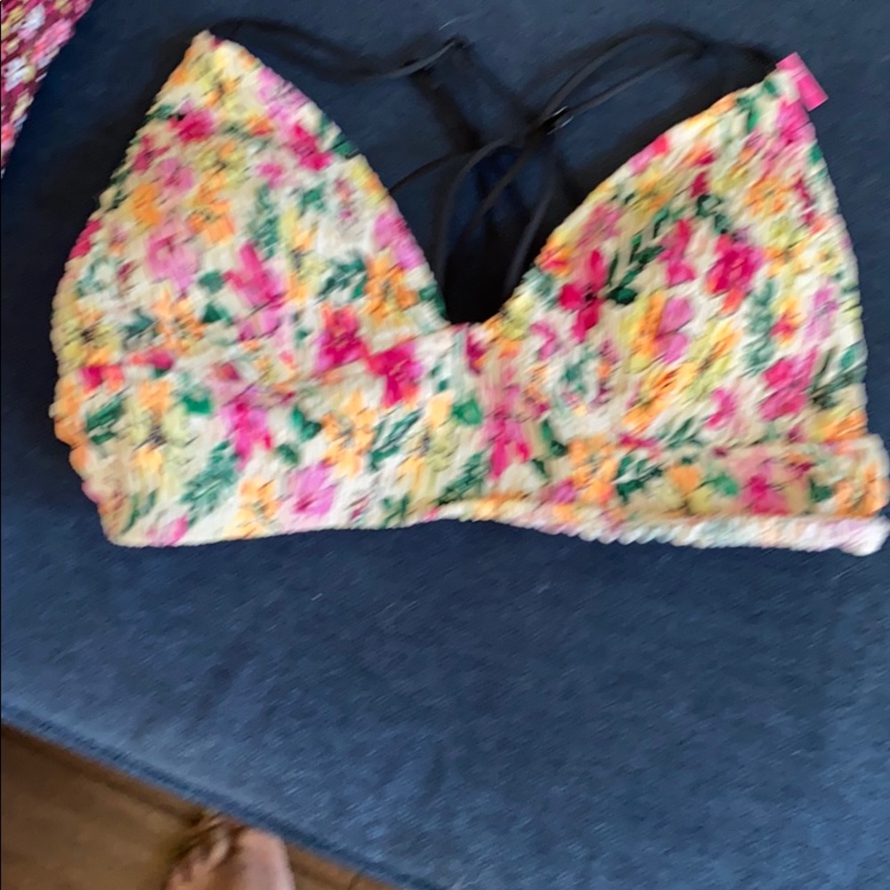 Woman’s floral bralette